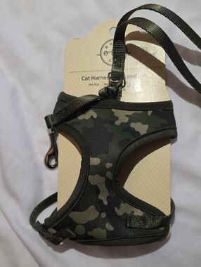 Bond & Co Olive Camo Green Cat Harness and Leash Set Neck Size 8-12 Inch